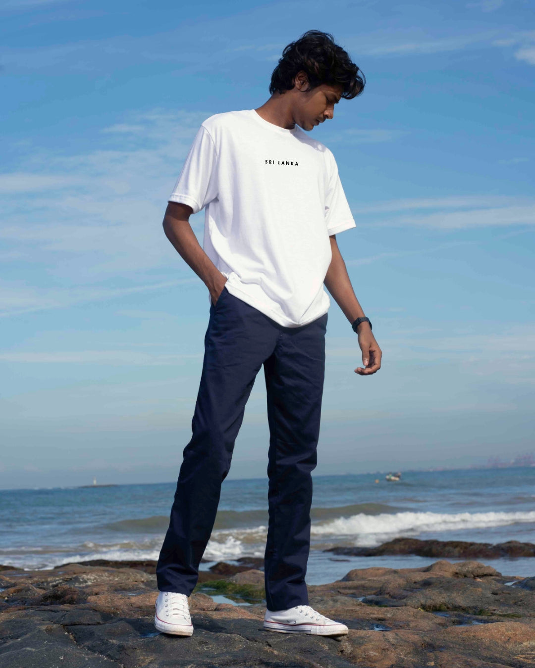 SRI LANKA OVERSIZED WHITE GRAPHIC TEE